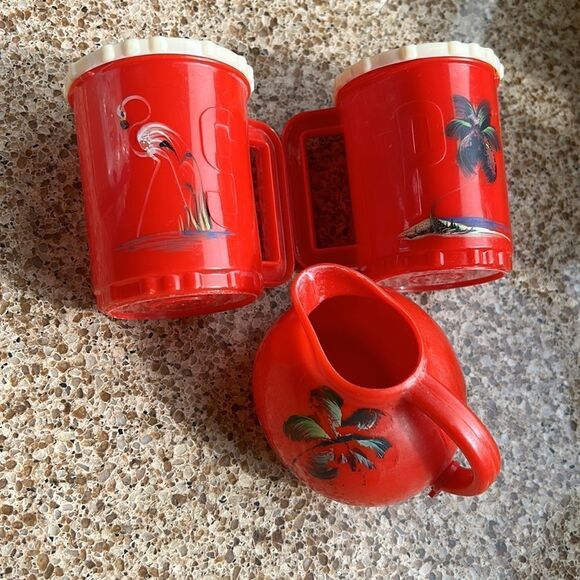 1960sBurrite Flamingo 🦩 Salt 🧂 & Palm Tree 🌴 Pepper 🫑 shakers Bonus CreamCup - Picture 13 of 16